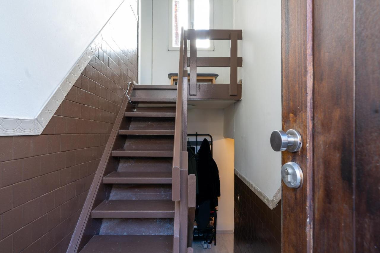 Large Room In House W Shared Kitchen & Bathroom W Free Parking Bluecard Antwerpen Exterior foto